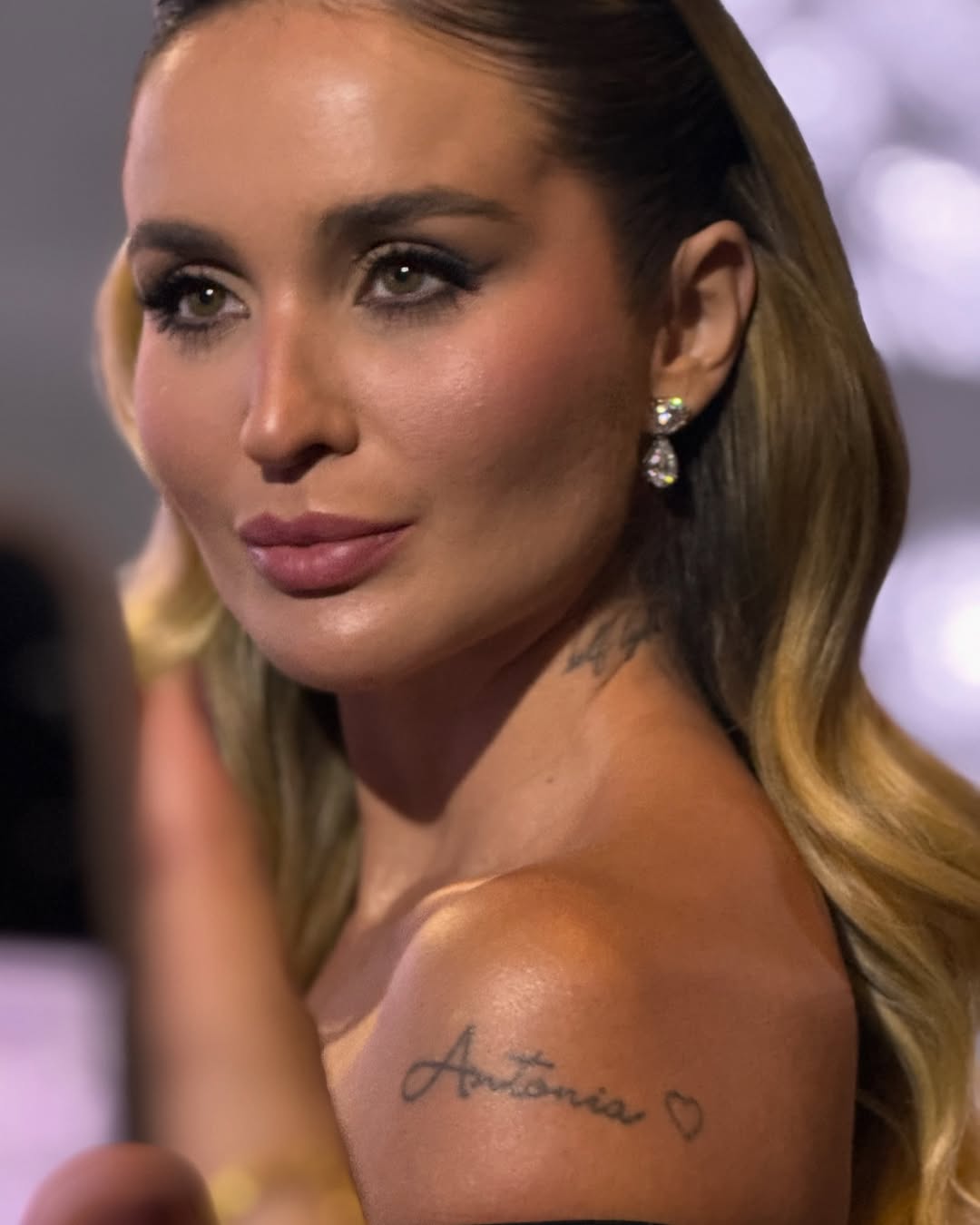 Penteado glamour para festas em geral , para clientes que não gostam de penteado preso